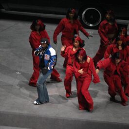 Kendrick Lamar pe scena Super Bowl